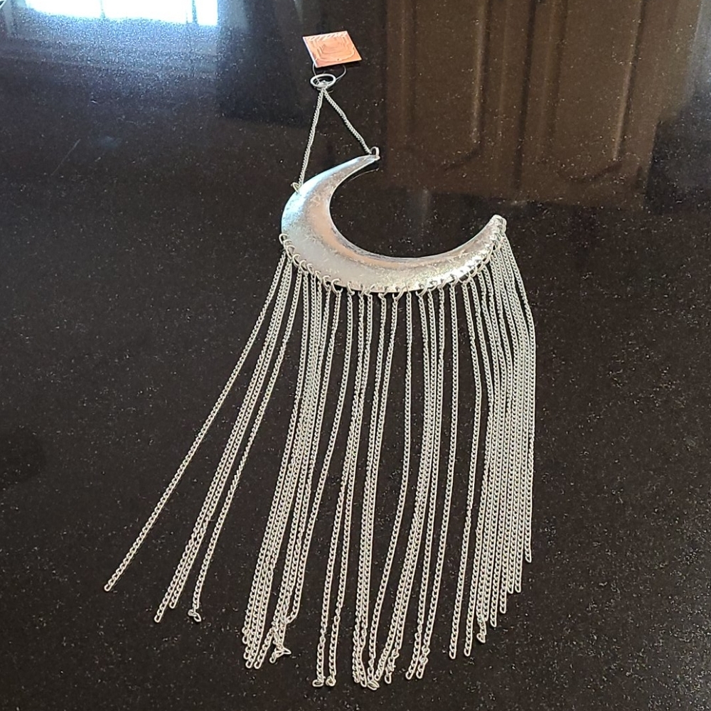 Crescent Moon Chime 🌙
